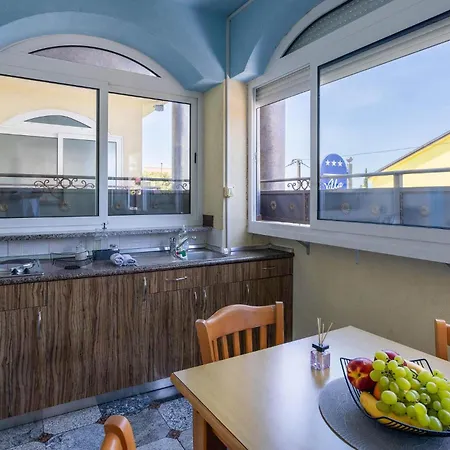 In With Kitchen Apartment