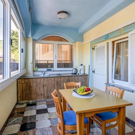 In With Kitchen Apartment *